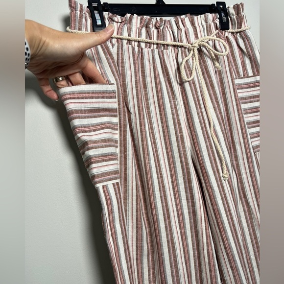 Kylie Paige Linen-Blend Wide Leg Flowy Pants - Picture 2 of 6